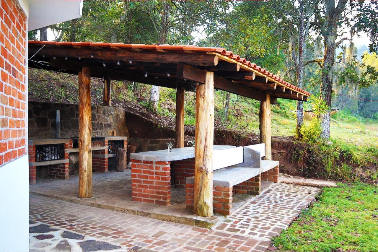 Senda Monarca Villa Senguio Exterior photo